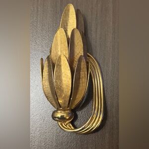 Vintage Lisner Brooch Gold Demi Parure